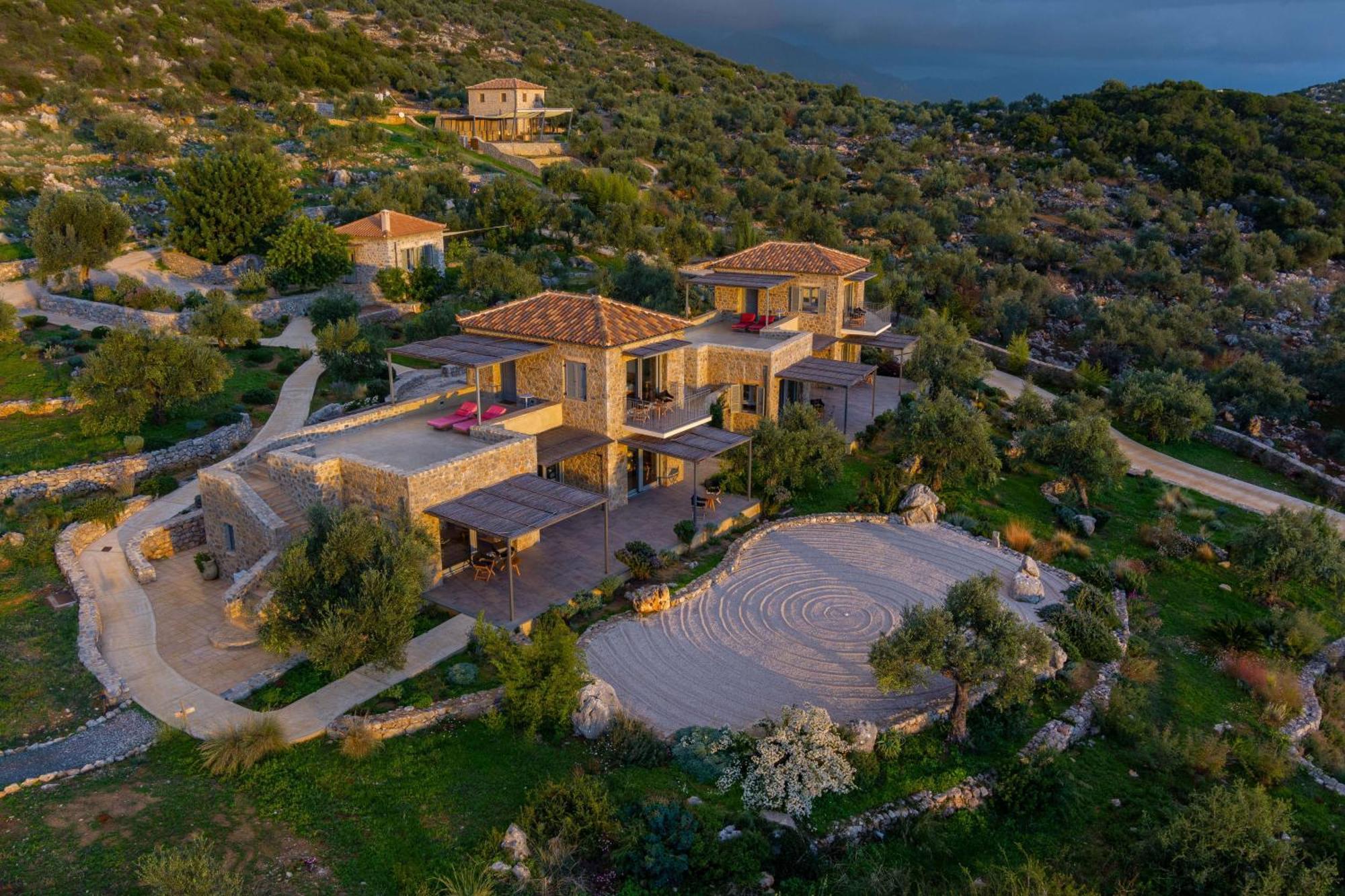 Zen Rocks Resort Kalianeika ภายนอก รูปภาพ